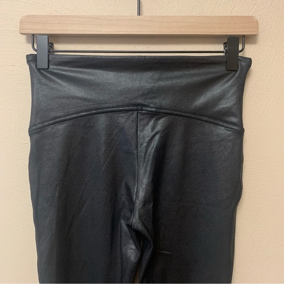 Spanx Faux Leather Leggings in Black Size Medium NWT New - Picture 8 of 12